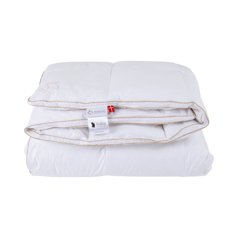 Svinaherden duntäcke 220×220 cm – dubbeltäcke med dansk design och hög dunandel