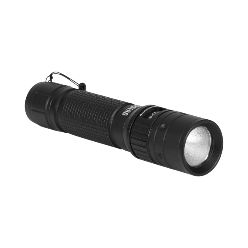 Urberg ficklampa 1000 lumen i svart design med greppvänligt hölje och stark LED-ljuskälla.
